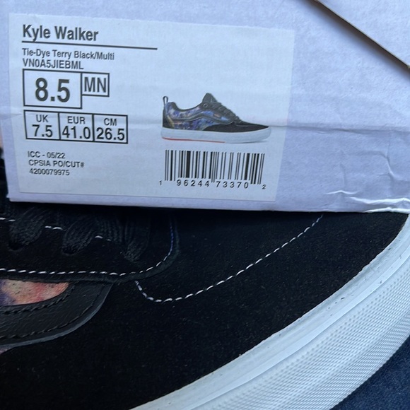 Vans Kyle Walker
Tie-Dye Terry Black/Multi
VN0A5JIEBML
8.5 Men’s sneakers - Picture 16 of 16